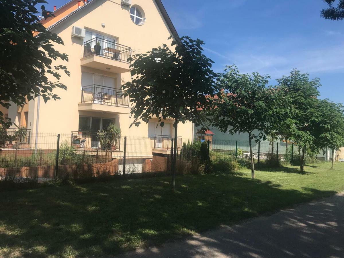 Tommy Apartman 2.0 Hajdúszoboszló Exterior foto